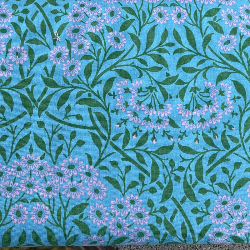 William Morris og Kaffe Fasett  - små blomster
