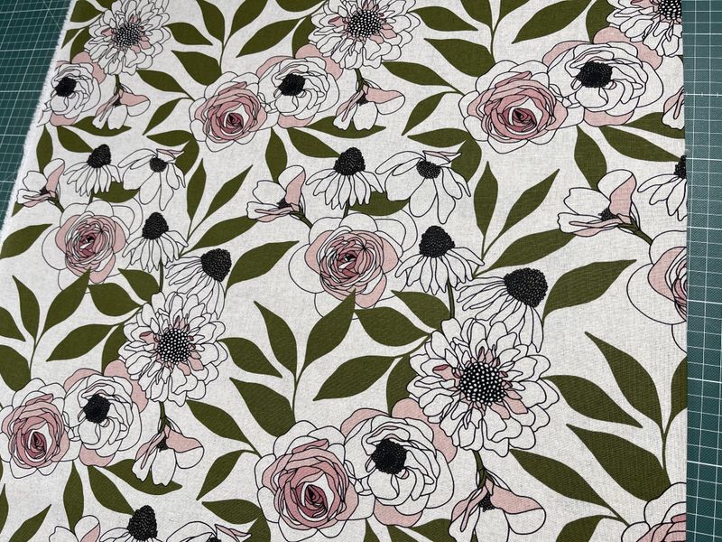 Botany - lin/bomull blomstertrykk på svart